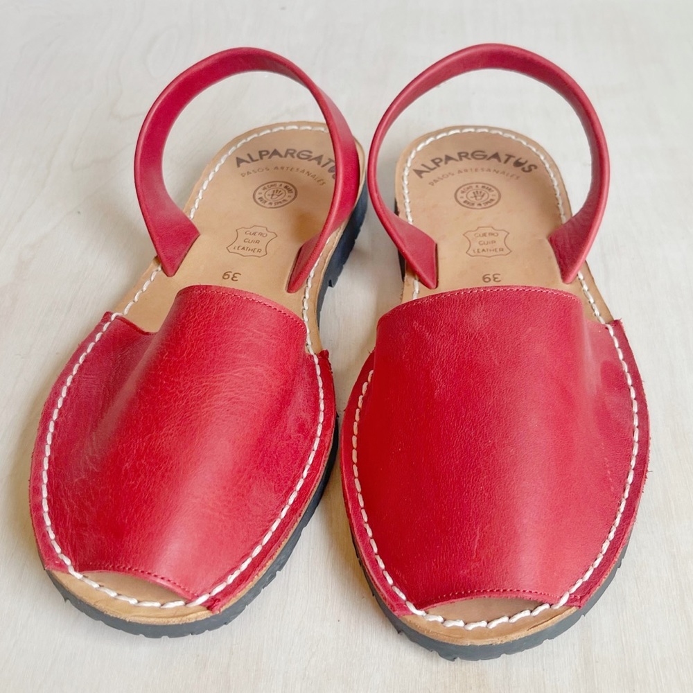 Red leather Alpargatas Avarcas, Size 39/8, New
